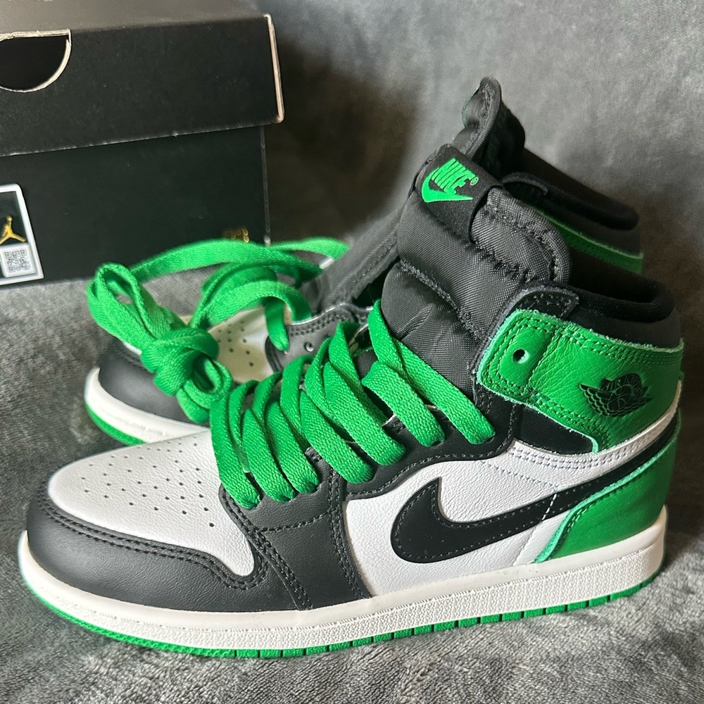BNIB kids Jordan 1 sneakers